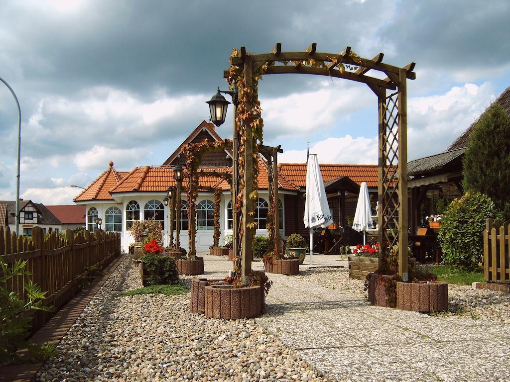 Apenburg-Winterfeld Hotel -Winterfelder Hof מראה חיצוני תמונה